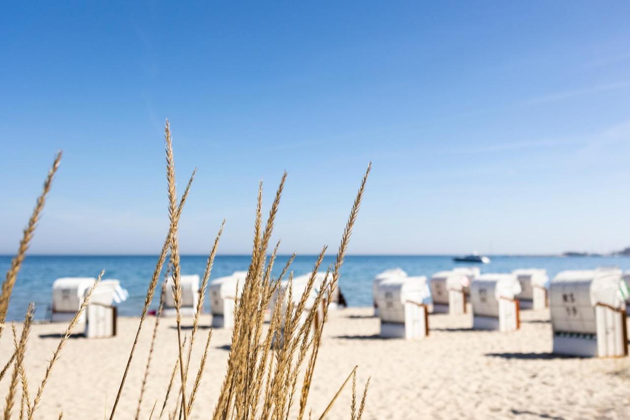 Hotel Leuchtturm Timmendorfer Strand Exterior photo